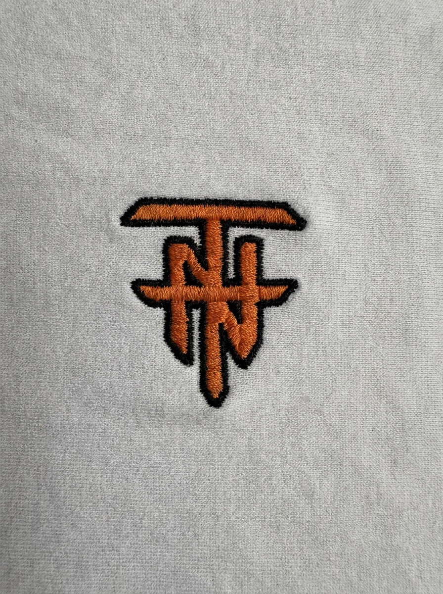 EMBROIDERED LOGO TEE