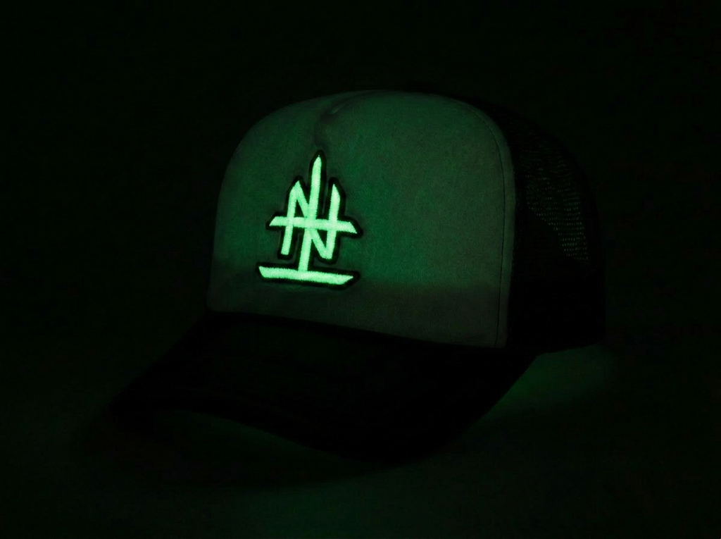 UPSIDE DOWN LOGO TRUCKER HAT
