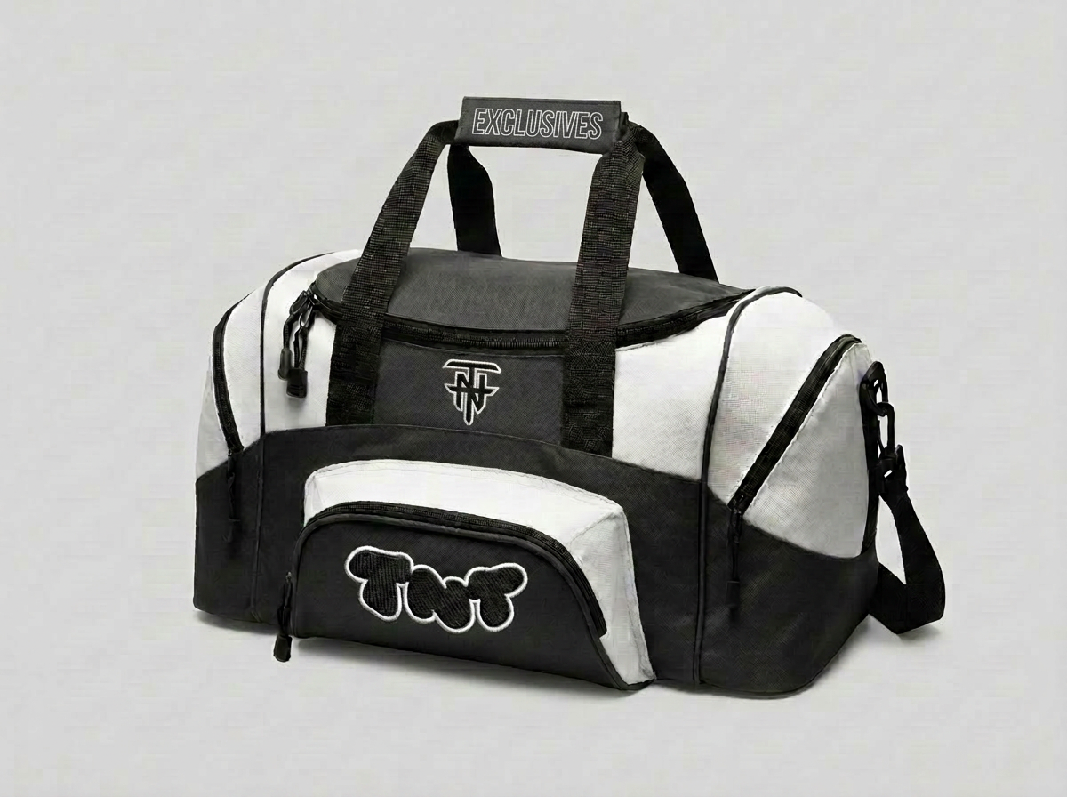 THE CARRY ON DUFFLE BAG