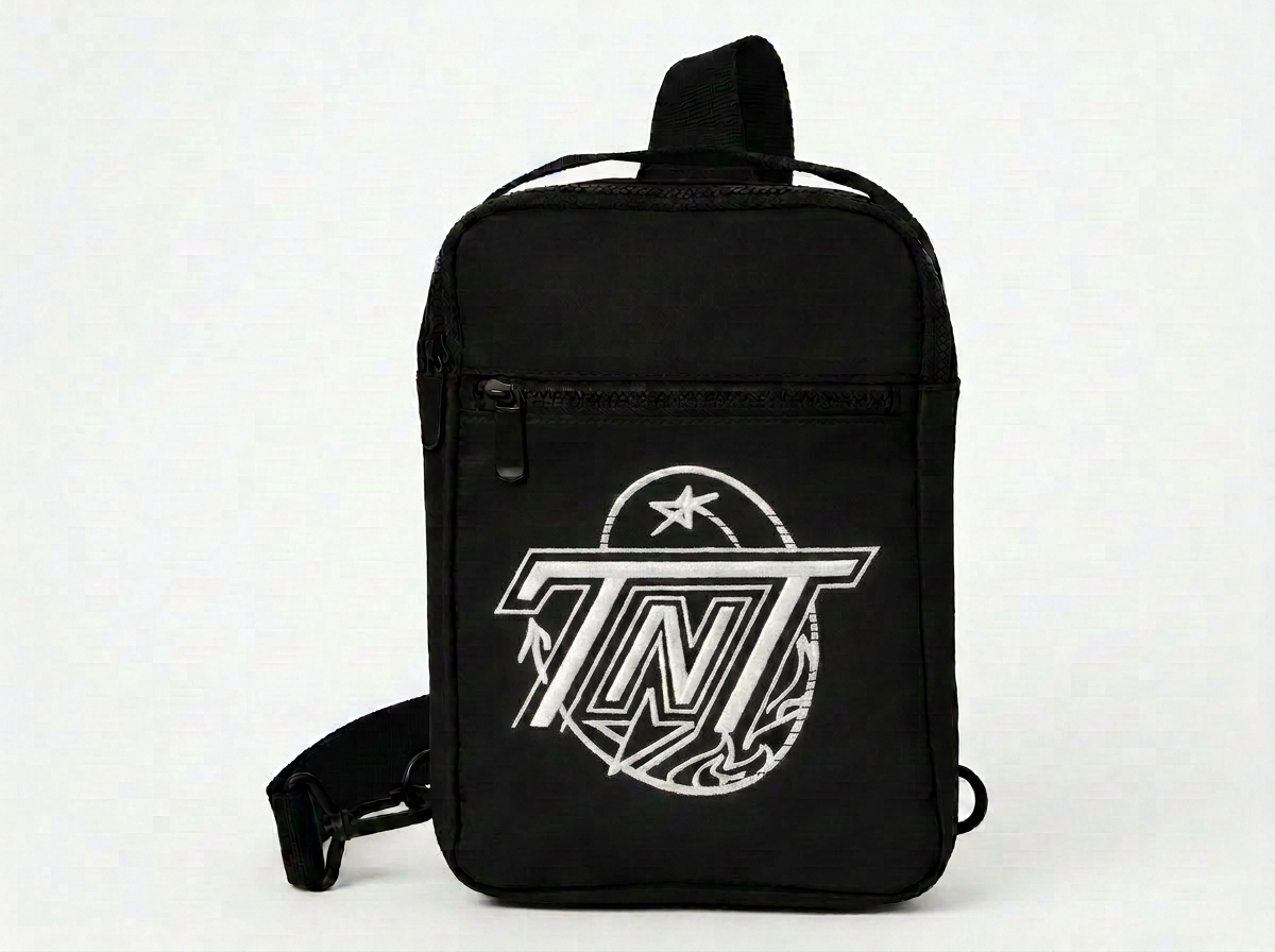 THE CROSSBODY UTILITY BAG
